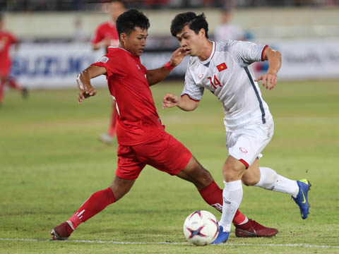 Công Phượng là cầu thủ ghi bàn đầu tiên cho Việt Nam ở AFF Cup 2018. Ảnh: Song Ngọc