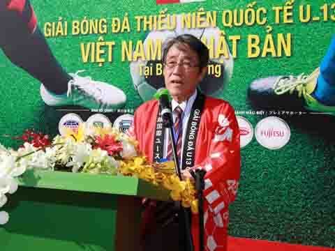 Đại sứ Umeda Kunio tin tưởng Việt Nam sẽ vô địch AFF Cup 2018. Ảnh: DP