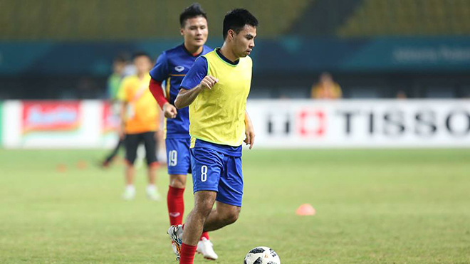 Đức Huy vừa được AFC vinh danh với bàn thắng tuyệt vời vào lưới CLB của Malaysia năm 2017. Ảnh: Hoàng Linh