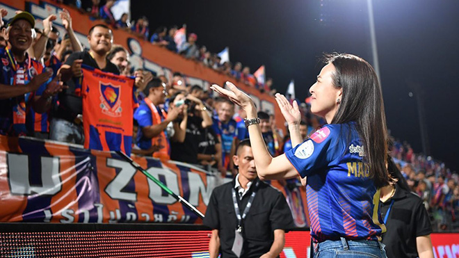 Bà đã giúp Port FC đi vào lịch sử CLB khi dự AFC Champions League 2021. Ảnh: Madam Pang