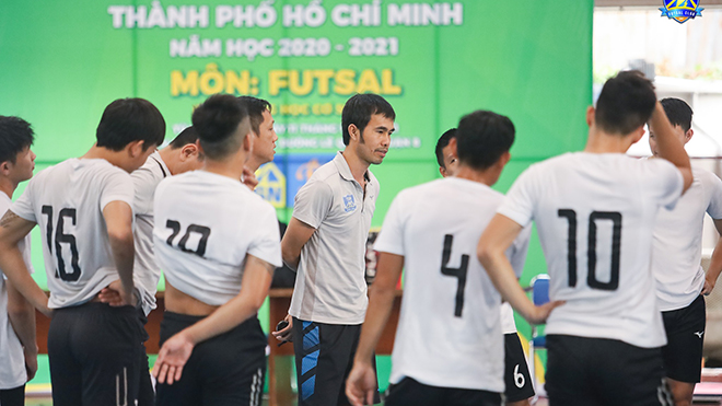 Cựu tuyển thủ quốc gia Phạm Minh Giang thành danh cả ở sự nghiệp huấn luyện. Ảnh: TSN