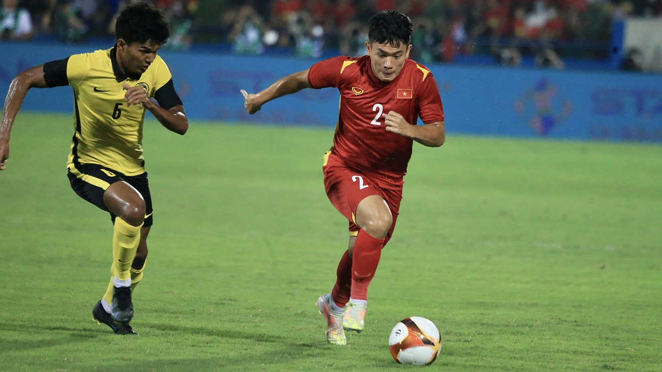 Văn Xuân chấn thương nặng khiến U23 Việt Nam sẽ gặp khó khăn ở chung kết trước U23 Thái Lan. Ảnh: Hoàng Linh