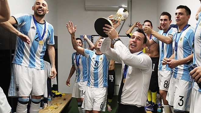 Diego Giustozzi từng giúp Argentina lên đỉnh cao Uworld Cup 2016. Ảnh: FIFA