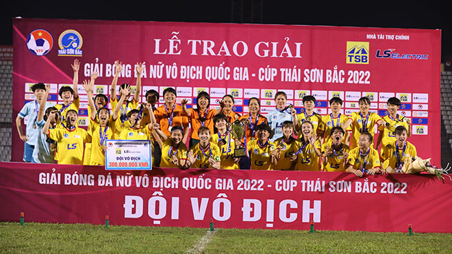 Đội bóng của HLV Đoàn Thị Kim Chi vẫn thống trị làng bóng đá nữ nước nhà. Ảnh: AN