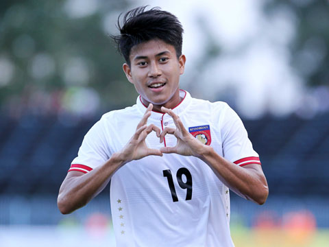 Aung Hein giúp U21 Myanmar có 3 điểm đầu tiên khiến cục diện giải đấu năm nay rất căng thẳng. Ảnh: Anh Lập