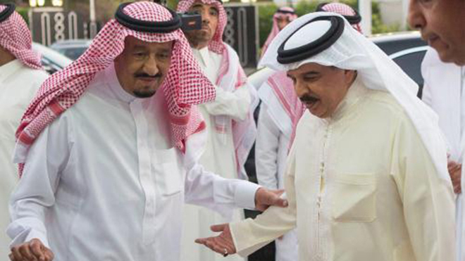 Vua Saudi Arabia phế Thái tử gây tranh cãi
