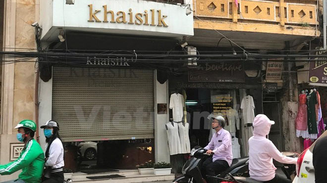 TP HCM đồng loạt kiểm tra cửa hàng Khaisilk của Hoàng Khải