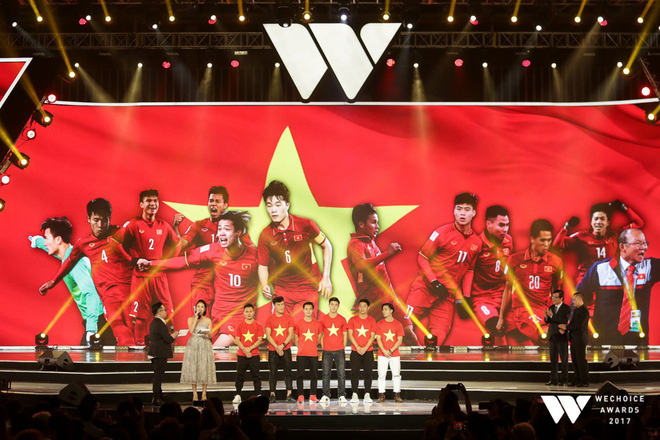 Gala WeChoice Awards 2017: U23 Việt Nam bất ngờ được vinh danh Đại sứ truyền cảm hứng thứ 6