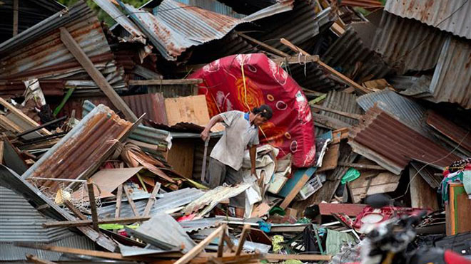 Động đất, sóng thần tại Indonesia: Số người thiệt mạng vượt quá 830