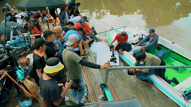'Lật mặt: 48h': Lý Hải chi 3 tỷ cho cảnh rượt đuổi 'thót tim' trên sông nước