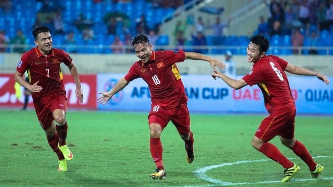 Việt Nam hơn Thái Lan tới 17 bậc ở BXH FIFA tháng 10/2017