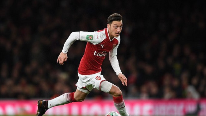 NÓNG: Mesut Oezil đồng ý gia hạn với Arsenal, nhận lương cao nhất Premier League