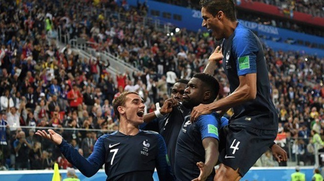 Video clip bàn thắng Pháp 1-0 Bỉ: Umtiti một tay đưa Pháp vào Chung kết