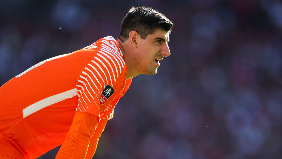 CHUYỂN NHƯỢNG CHELSEA: HLV Sarri tuyên bố khả năng để Courtois ra đi