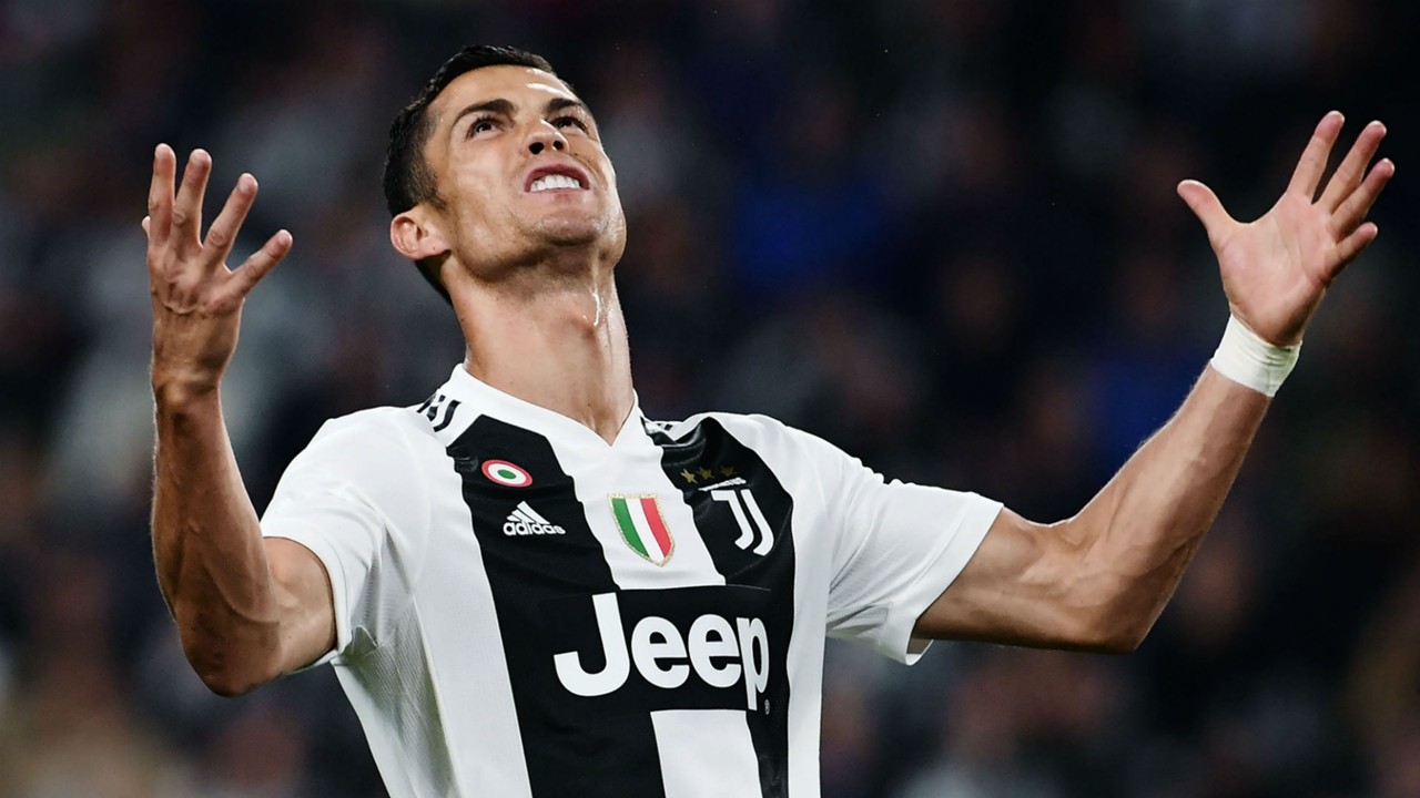 NÓNG: Cristiano Ronaldo bị cáo buộc hiếp dâm