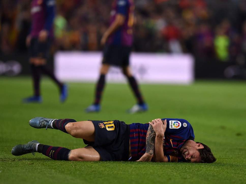 Messi gãy tay: 'Thế giới đã bị cướp mất cầu thủ hay nhất trong 3 tuần'