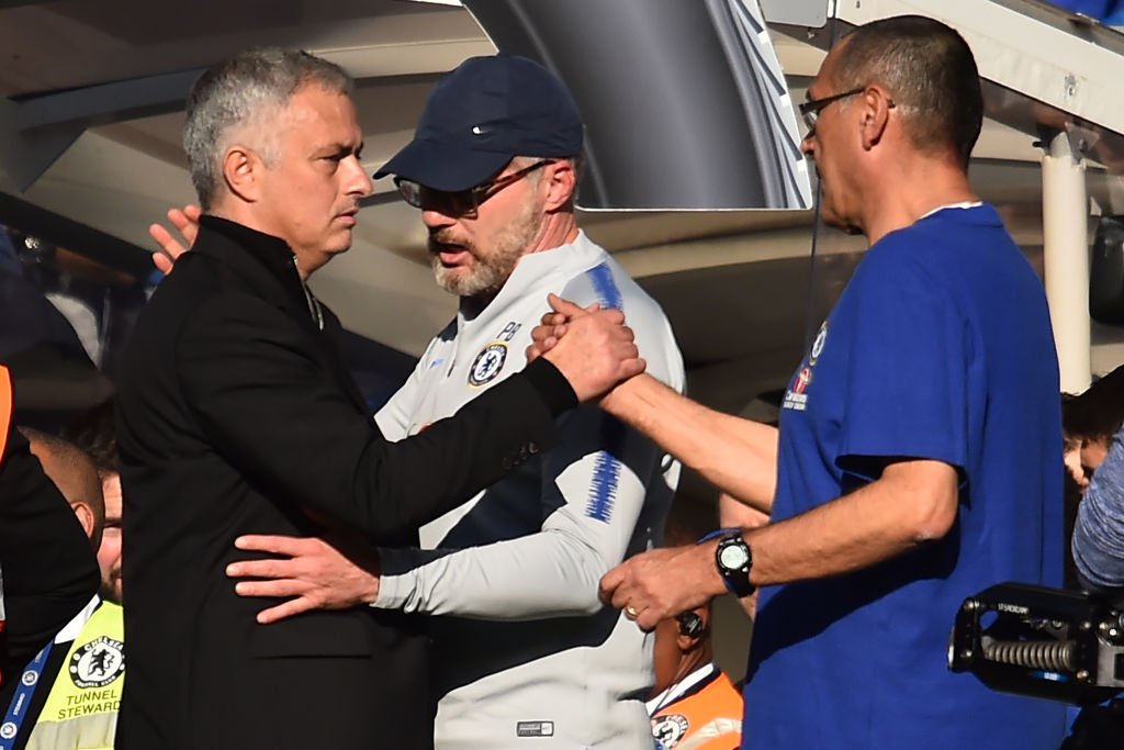 Mourinho tha thứ cho trợ lý của Chelsea, phàn nàn trọng tài bù giờ quá nhiều