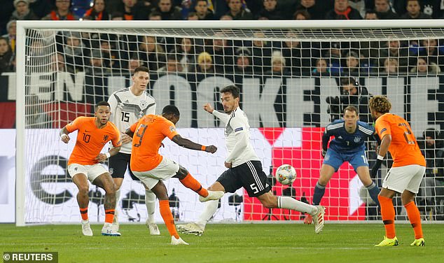 Đức 2-2 Hà Lan: Van Dijk sắm vai người hùng, Hà Lan giành vé vào VCK UEFA Nations League