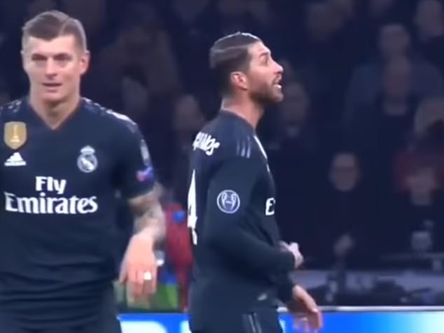 Sergio Ramos, UEFA, Real Madrid, Champions League, tẩy thẻ, Ajax, real madrid, xem trực tiếp Real Madrid ở đâu, ramos