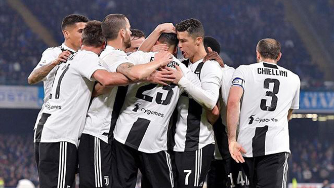 VIDEO bàn thắng Napoli 1-2 Juventus: Kịch tính cuộc chiến ở San Paolo