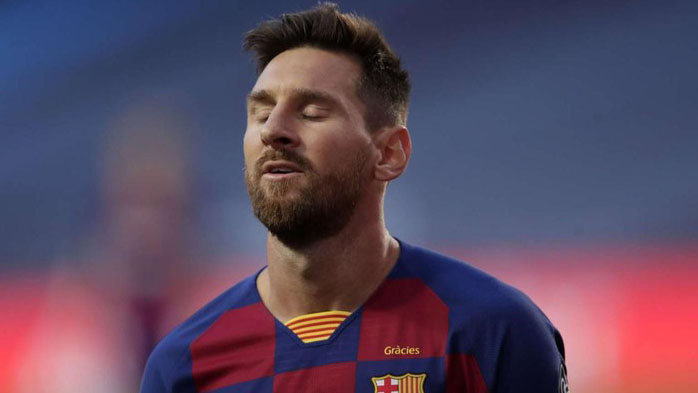 Nếu rời Barcelona, Messi sẽ đến MU hay Man City?