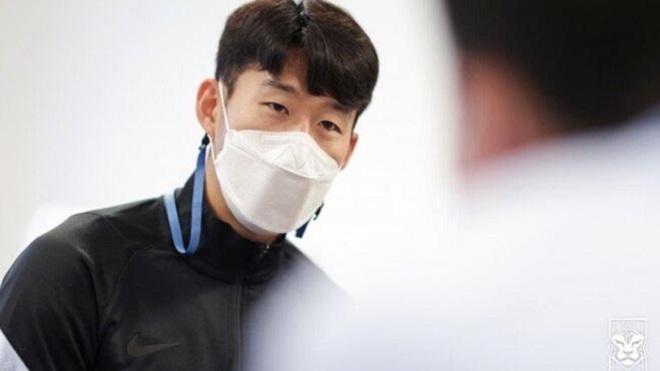 Một loạt cầu thủ Hàn Quốc dương tính với COVID-19, Son Heung-min bị cách ly