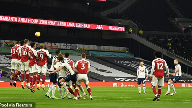 ĐIỂM NHẤN Tottenham 2-0 Arsenal: Siêu nhân Son Heung-min. Vực sâu của Arsenal