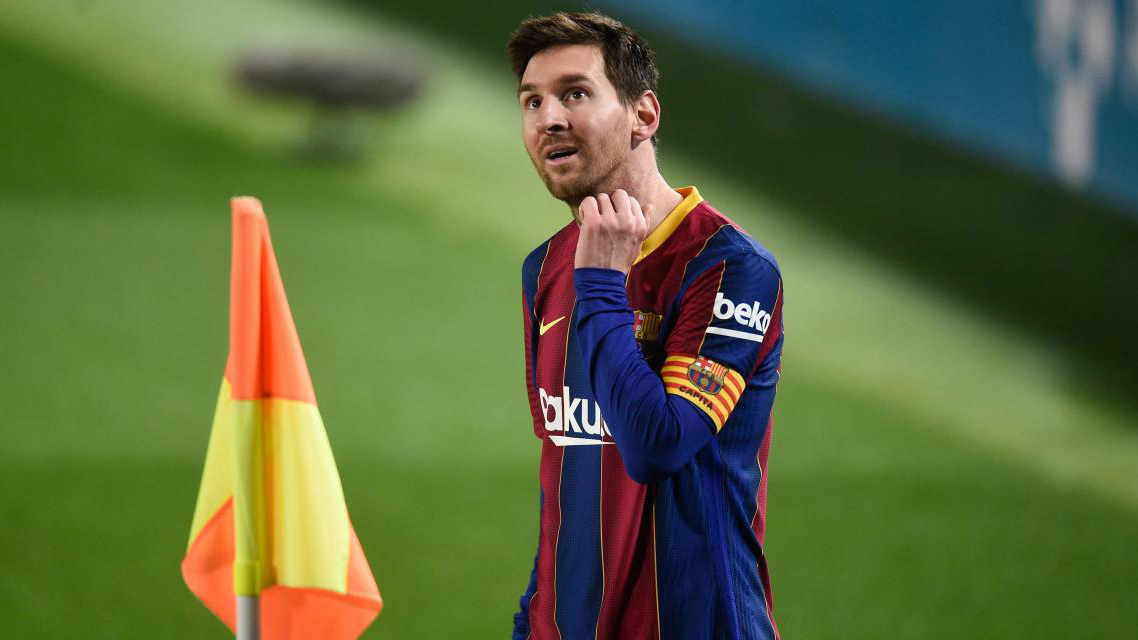 Messi: 'Tôi sẽ thắng nếu lôi Barca ra toà. Cách Suarez ra đi thật điên rồ'