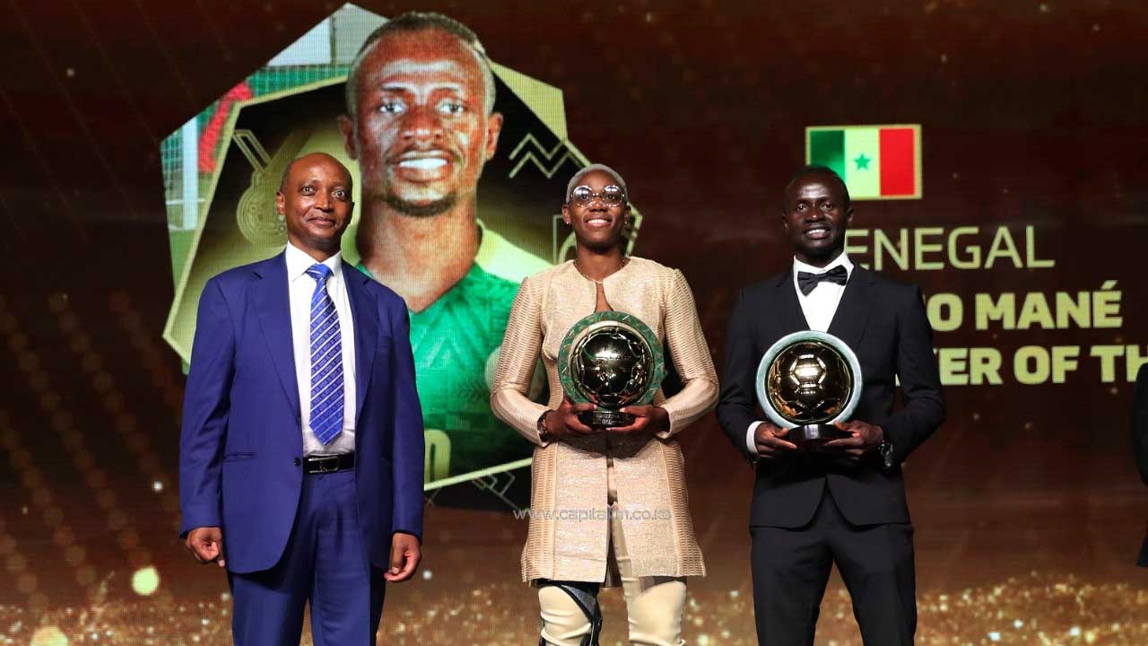 Mane vượt mặt Salah, giành giải Cầu thủ xuất sắc nhất Châu Phi