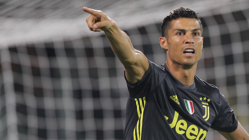 Không thể ngăn cản Juve và Ronaldo