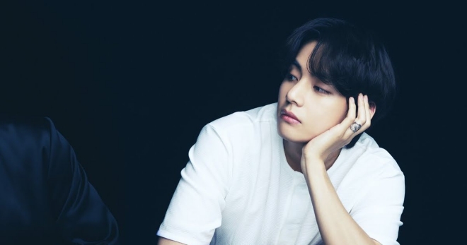 BTS, BTS tin tức, BTS thành viên, Kpop, ARMY, BTS V, V, V BTS, BTS youtube, BTS weverse, BTS twitter, BTS instagram, Kpop idol, BTS members, BTS song, BTS album
