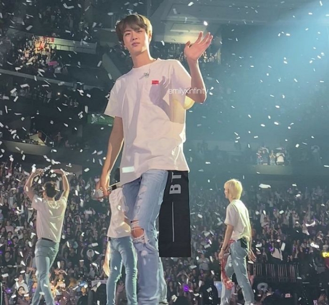 BTS, BTS tin tức, BTS thành viên, Kpop, ARMY, BTS idol, BTS profile, BTS photo, ảnh BTS, BTS ảnh, BTS Jin, Jin, Jin BTS, BTS concert, concert BTS, BTS youtube, BTS HD