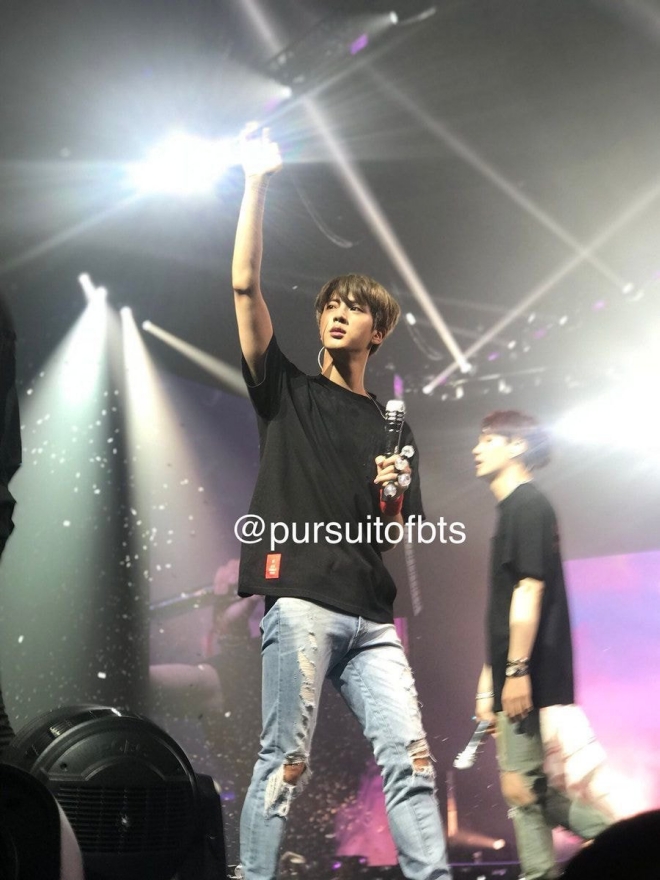 BTS, BTS tin tức, BTS thành viên, Kpop, ARMY, BTS idol, BTS profile, BTS photo, ảnh BTS, BTS ảnh, BTS Jin, Jin, Jin BTS, BTS concert, concert BTS, BTS youtube, BTS HD