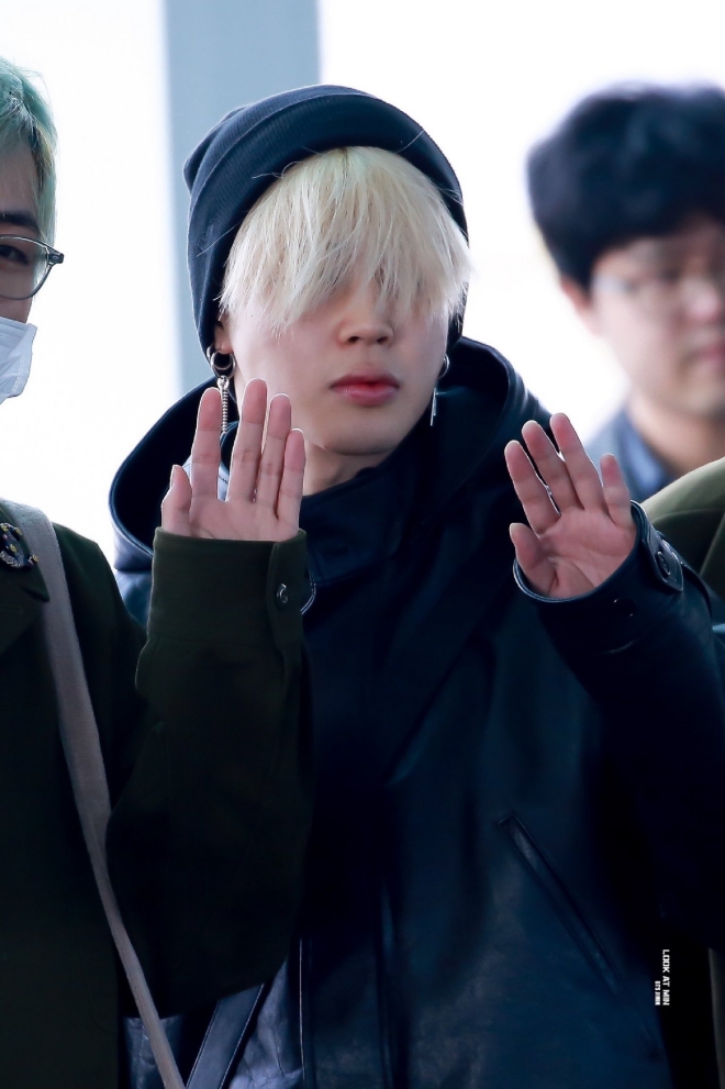 BTS, BTS tin tức, BTS thành viên, Kpop, ARMY, BTS idol, Jimin, Jimin BTS, BTS Jimin, BTS profile, BTS youtube, BTS twitter, BTS airport, BTS sân bay, BTS instagram