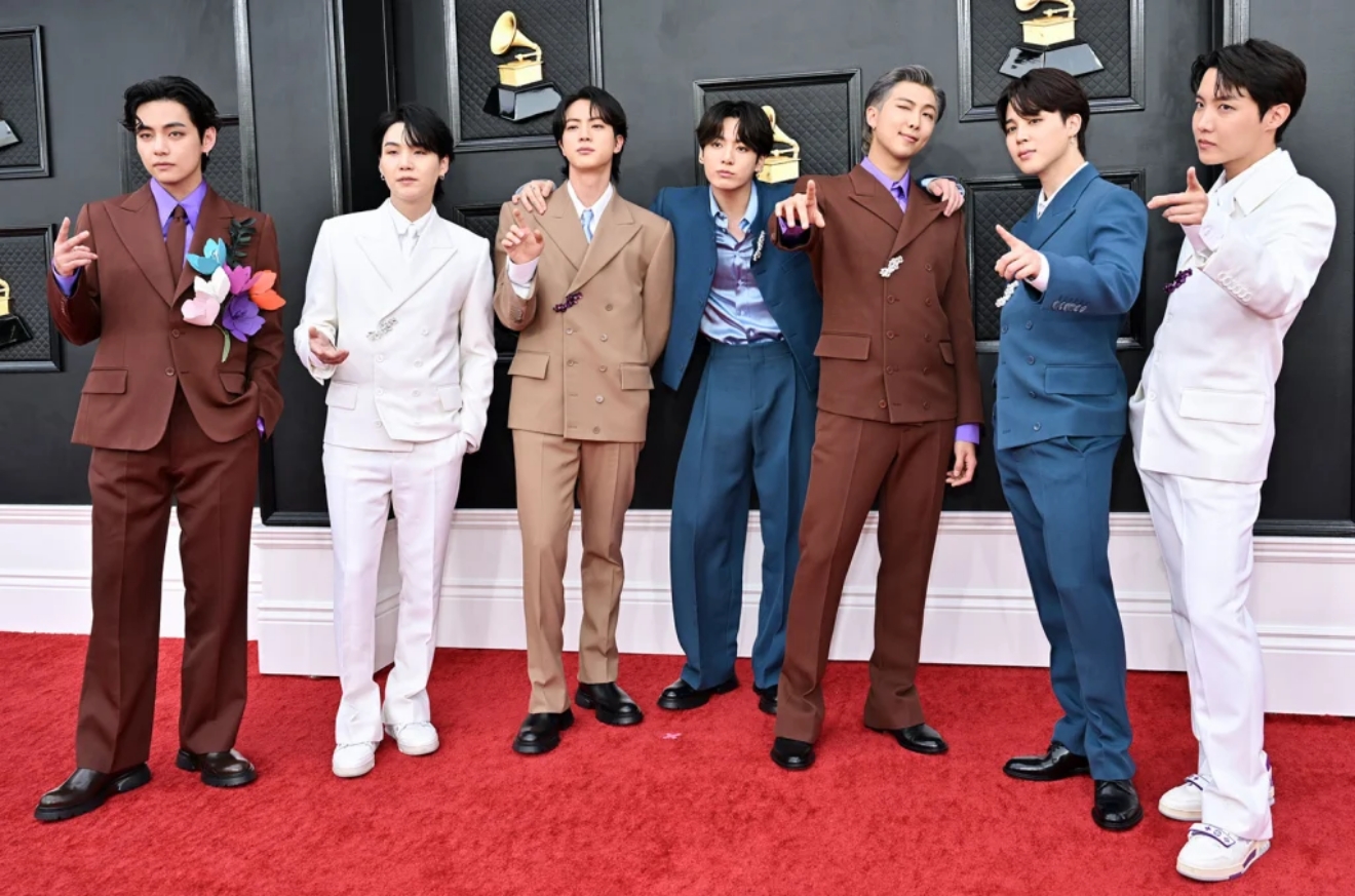 BTS, BTS tin tức, BTS thành viên, Kpop, Lizzo, J-Hope, J-Hope BTS, BTS J-Hope, BTS idol, BTS youtube, BTS profile, tính cách BTS, BTS tính cách, BTS twitter, BTS ảnh