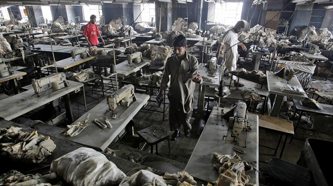 Tử hình, thiệt mạng, Pakistan, đốt nhà máy