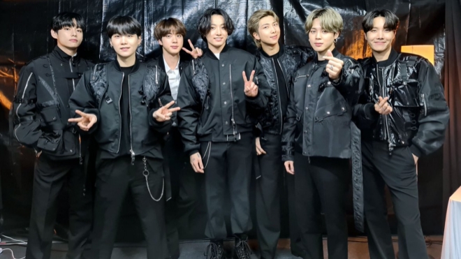 Sao K-pop 'hot' trên Twitter: BTS dẫn đầu, đàn em YG vượt Blackpink