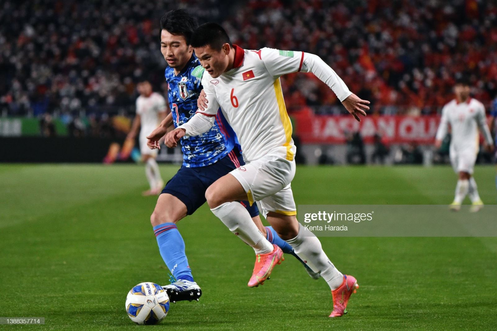 Nhật Bản 1-1 Việt Nam, kết quả bóng đá Việt Nam 1-1 Nhật Bản, Park Hang Seo, Văn Lâm, Nguyên Mạnh, vòng loại thứ ba World Cup, xếp hạng vòng loại thứ ba World Cup