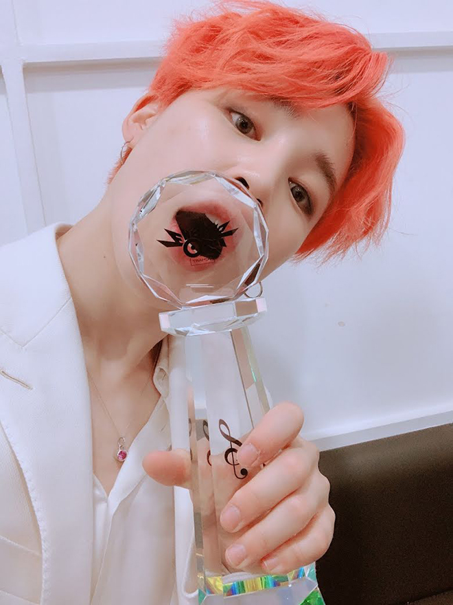 BTS, Jimin, Jimin để tóc dài, Kiểu tóc của Jimin, V BTS, Jungkook, Jin, Tin bts
