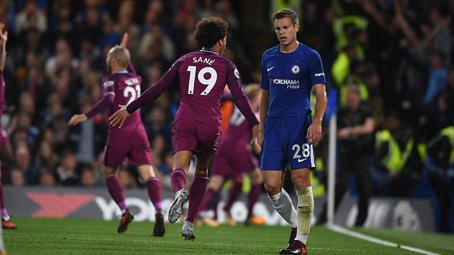 ‘Chelsea quá sợ hãi. Conte sai lầm. Man City đẳng cấp hơn’