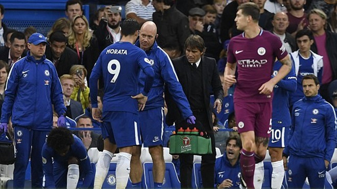 Alvaro Morata sắp nghỉ 1 tháng vì chấn thương, Chelsea lo sốt vó