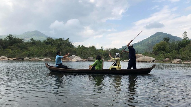 'Tuyệt tình cốc' thứ 3 ở Việt Nam đẹp khó tả, bao người thích mê