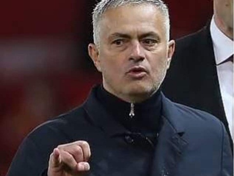 MU, M.U, Manchester United, Mourinho, Jose Mourinho, Mourinho chửi tục, Mourinho bị sa thải, MU chưa sa thải Mourinho, kết quả MU, lịch thi đấu MU, bong da