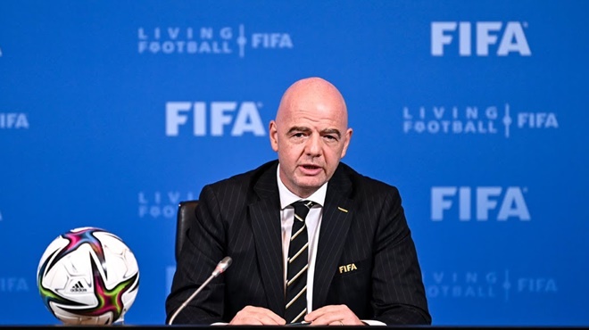 FIFA cho phép cầu thủ nước ngoài rời Nga, Ukraine để gia nhập CLB mới