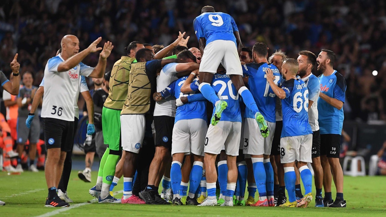 Napoli 4-1 Liverpool: Salah tịt ngòi, Liverpool thảm bại trên đất Ý