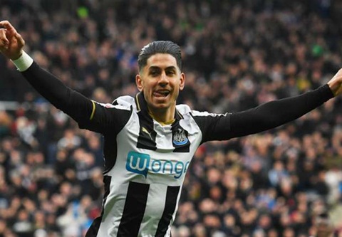 Newcastle trở lại Premier League