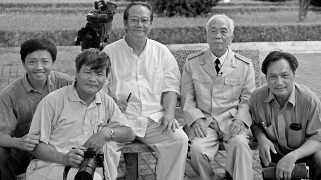 Xem những 'khoảnh khắc vàng' về Đại tướng Võ Nguyên Giáp của Nguyễn Đình Toán và Trần Định