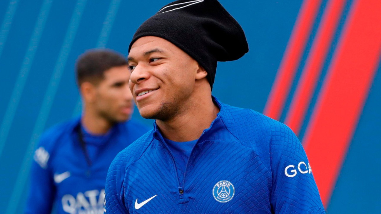 Mbappe bị mắng thậm tệ sau khi tỏ thái độ với HLV, đòi rời PSG