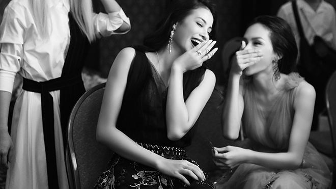Vì sao Hoa hậu chuyển giới Hương Giang bất ngờ 'biến mất' trên sân khấu của NTK Hà Duy?