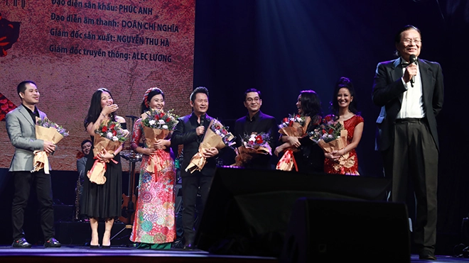 Nhạc sĩ Dương Thụ hạnh phúc với ‘gia đình âm nhạc’ của ông